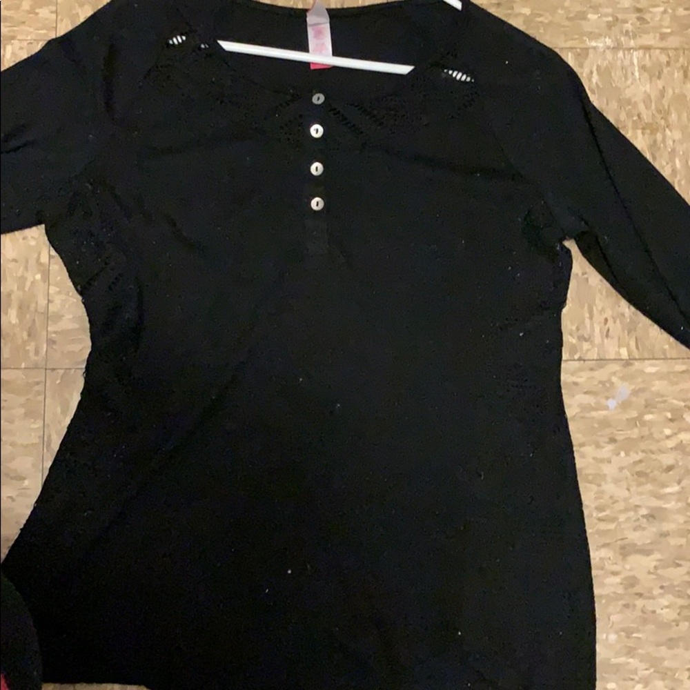 A black long sleeve shirt.